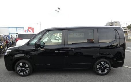 Honda Stepwgn, 2022 год, 1 812 000 рублей, 7 фотография