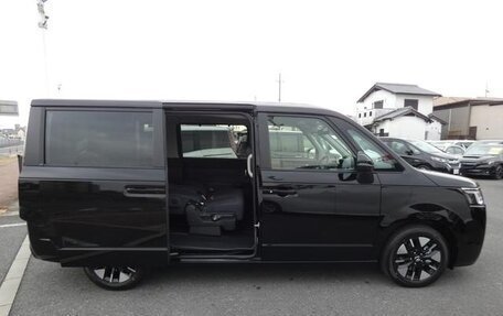 Honda Stepwgn, 2022 год, 1 812 000 рублей, 8 фотография