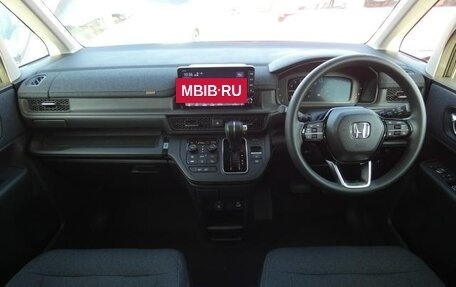 Honda Stepwgn, 2022 год, 1 812 000 рублей, 10 фотография