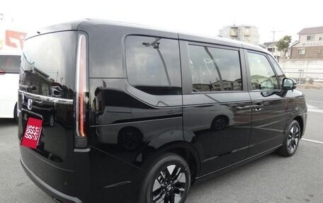 Honda Stepwgn, 2022 год, 1 812 000 рублей, 5 фотография