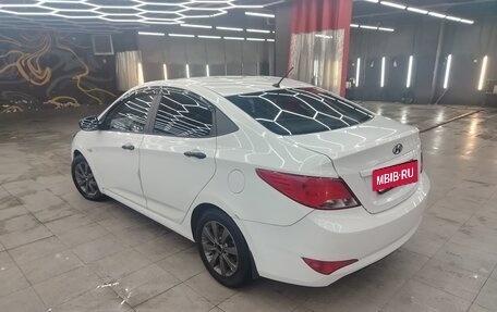 Hyundai Solaris II рестайлинг, 2014 год, 505 000 рублей, 4 фотография