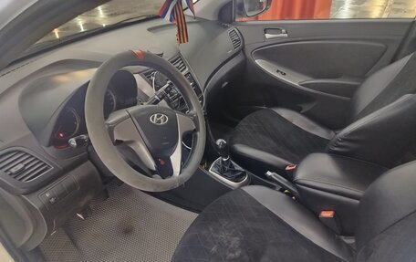 Hyundai Solaris II рестайлинг, 2014 год, 505 000 рублей, 7 фотография