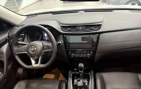 Nissan X-Trail, 2023 год, 2 440 000 рублей, 8 фотография