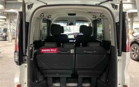 Honda Stepwgn IV, 2021 год, 2 150 030 рублей, 10 фотография