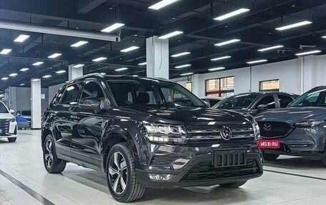 Volkswagen Tharu, 2022 год, 1 960 000 рублей, 2 фотография