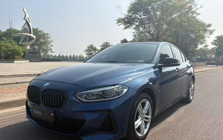 BMW 1 серия, 2022 год, 1 700 000 рублей, 1 фотография