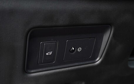 Land Rover Discovery IV, 2018 год, 3 470 000 рублей, 26 фотография
