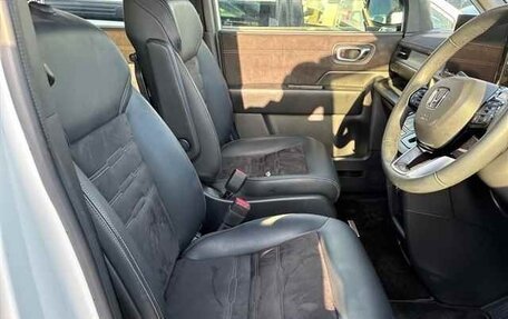 Honda Stepwgn, 2024 год, 2 475 090 рублей, 7 фотография