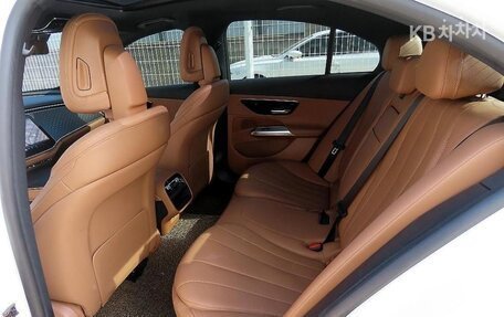 Mercedes-Benz E-Класс, 2024 год, 6 фотография