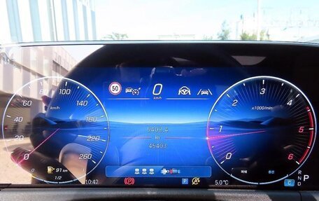 Mercedes-Benz E-Класс, 2024 год, 9 фотография