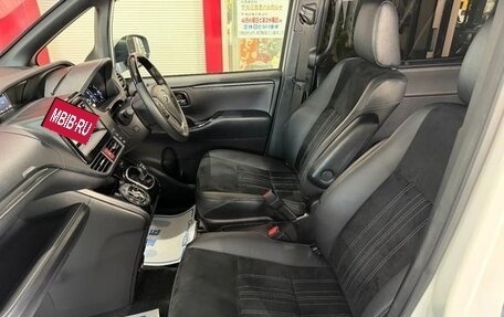 Toyota Esquire I, 2019 год, 1 748 000 рублей, 19 фотография