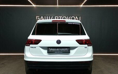 Volkswagen Tiguan II, 2017 год, 2 070 000 рублей, 5 фотография