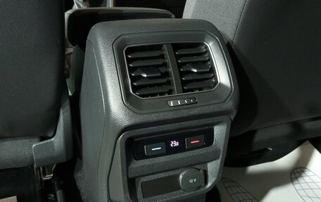 Volkswagen Tiguan II, 2017 год, 2 070 000 рублей, 17 фотография