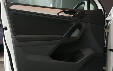 Volkswagen Tiguan II, 2017 год, 2 070 000 рублей, 16 фотография