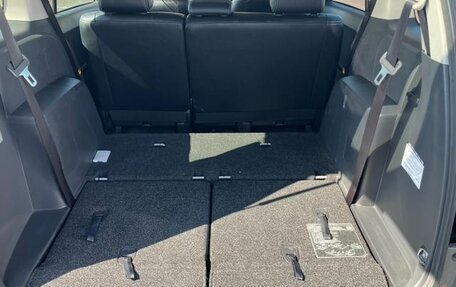 Toyota ISis I, 2013 год, 1 109 000 рублей, 30 фотография