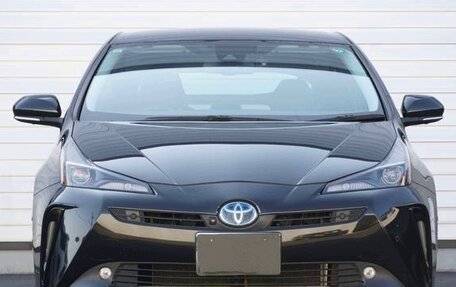 Toyota Prius IV XW50, 2022 год, 1 601 000 рублей, 3 фотография