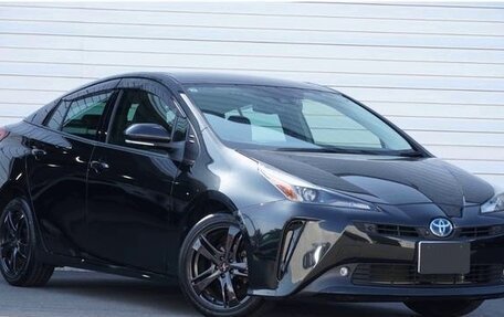 Toyota Prius IV XW50, 2022 год, 1 601 000 рублей, 5 фотография