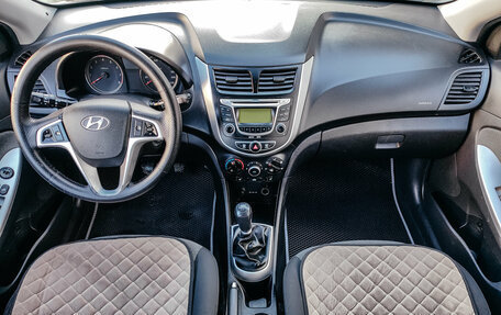 Hyundai Solaris II рестайлинг, 2013 год, 754 015 рублей, 15 фотография