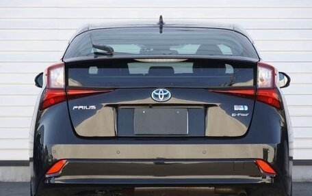 Toyota Prius IV XW50, 2022 год, 1 601 000 рублей, 9 фотография