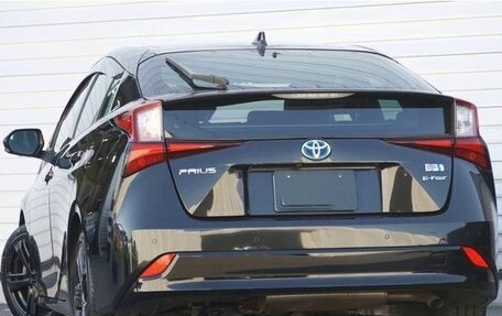 Toyota Prius IV XW50, 2022 год, 1 601 000 рублей, 10 фотография