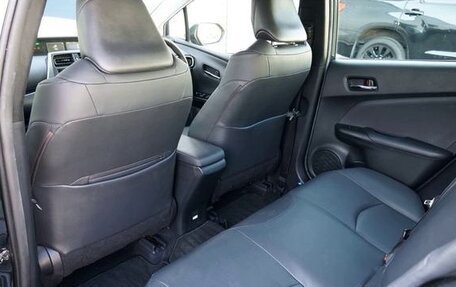 Toyota Prius IV XW50, 2022 год, 1 601 000 рублей, 31 фотография