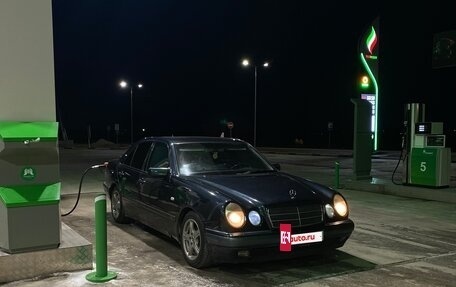 Mercedes-Benz E-Класс, 1998 год, 480 000 рублей, 2 фотография