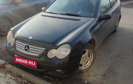 Mercedes-Benz C-Класс, 2004 год, 470 000 рублей, 1 фотография
