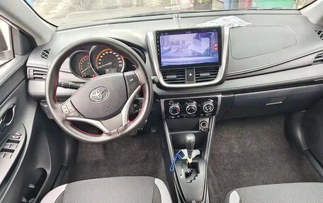 Toyota Yaris XP150 рестайлинг, 2022 год, 1 288 000 рублей, 11 фотография