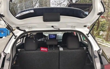 Toyota Yaris XP150 рестайлинг, 2022 год, 1 288 000 рублей, 12 фотография