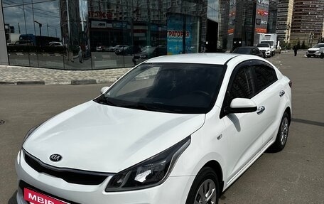 KIA Rio IV, 2017 год, 1 230 000 рублей, 5 фотография