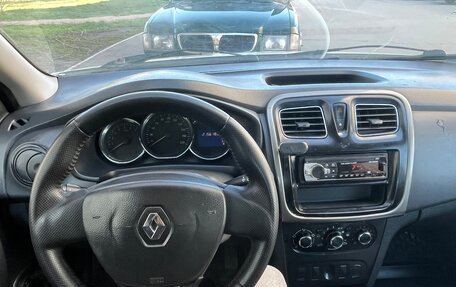 Renault Logan II, 2016 год, 395 000 рублей, 6 фотография