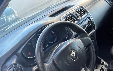 Renault Logan II, 2016 год, 395 000 рублей, 5 фотография