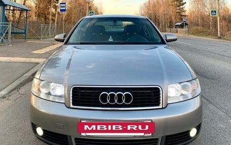Audi A4, 2004 год, 695 000 рублей, 5 фотография
