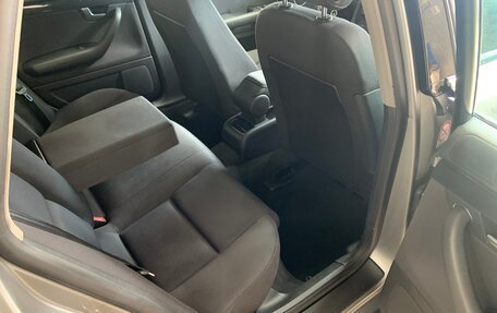 Audi A4, 2004 год, 695 000 рублей, 18 фотография