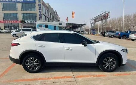 Mazda CX-4, 2023 год, 2 128 800 рублей, 7 фотография