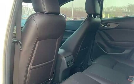 Mazda CX-4, 2023 год, 2 128 800 рублей, 10 фотография