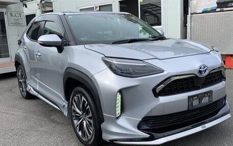 Toyota Yaris Cross, 2022 год, 1 606 000 рублей, 1 фотография