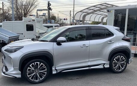 Toyota Yaris Cross, 2022 год, 1 606 000 рублей, 4 фотография