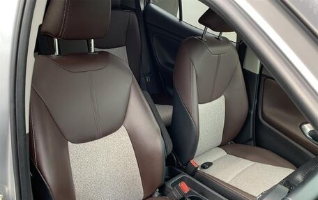 Toyota Yaris Cross, 2022 год, 1 606 000 рублей, 9 фотография