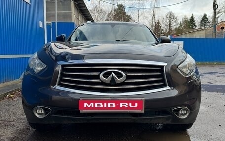 Infiniti FX II, 2011 год, 1 649 000 рублей, 2 фотография