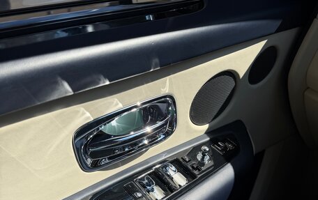 Rolls-Royce Cullinan, 2019 год, 35 500 000 рублей, 21 фотография