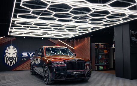 Rolls-Royce Cullinan, 2019 год, 35 500 000 рублей, 30 фотография