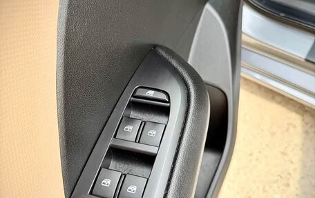 Chevrolet Cruze II, 2022 год, 920 000 рублей, 24 фотография
