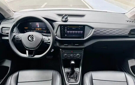 Volkswagen T-Cross I, 2023 год, 1 425 001 рублей, 5 фотография