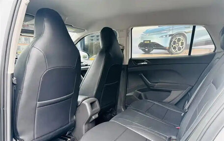 Volkswagen T-Cross I, 2023 год, 1 425 001 рублей, 6 фотография