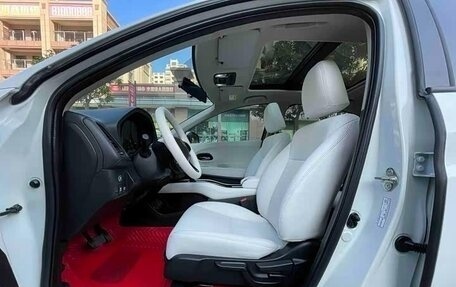 Honda Vezel, 2022 год, 1 341 200 рублей, 10 фотография