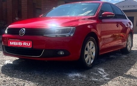 Volkswagen Jetta VI, 2012 год, 890 000 рублей, 1 фотография