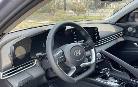 Hyundai Elantra, 2025 год, 1 510 007 рублей, 12 фотография