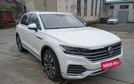 Volkswagen Touareg III, 2020 год, 5 600 000 рублей, 2 фотография