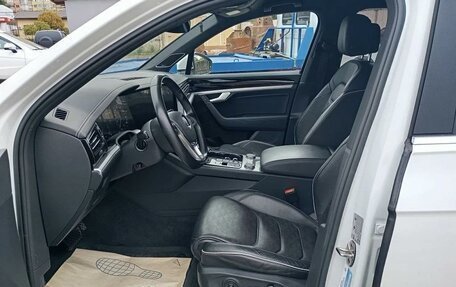 Volkswagen Touareg III, 2020 год, 5 600 000 рублей, 8 фотография